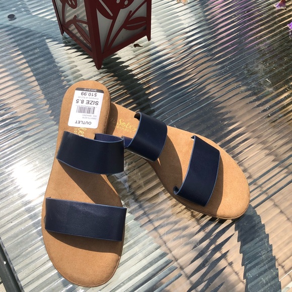 comfy navy sandals